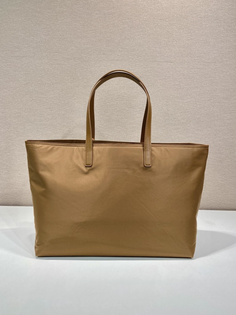 Pra*a tote bags